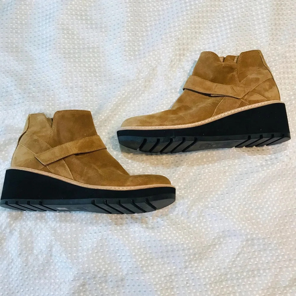 Eileen Fisher cargo leather Platform in brown